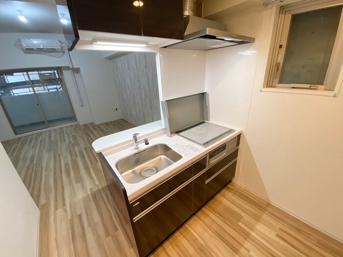 セレニテフラン本町の物件内観写真