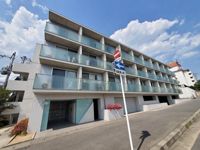 ＲＥＣＴＡＮＧＬＥ伏見稲荷の物件外観写真