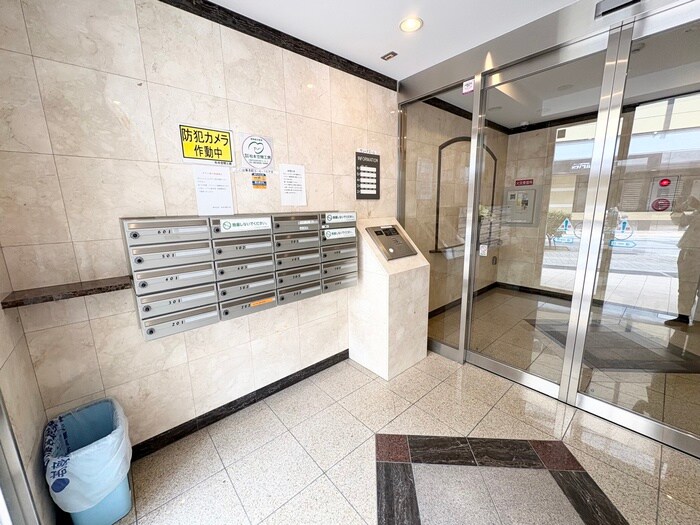 サン・アズ－ルの物件外観写真