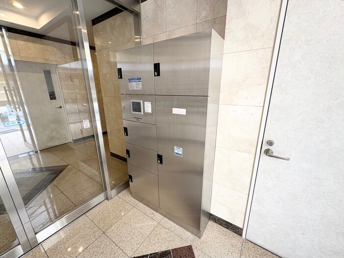 サン・アズ－ルの物件外観写真