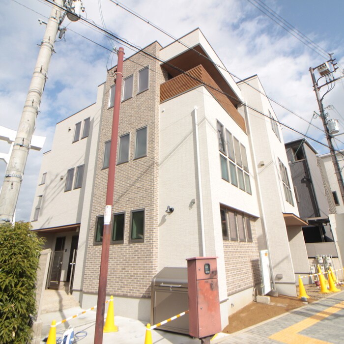 エルム新石切の物件外観写真