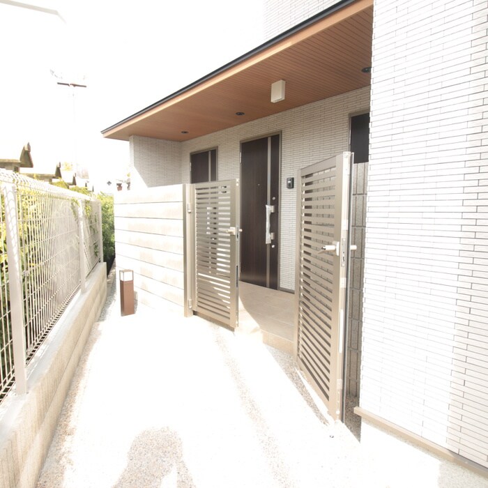 エルム新石切の物件外観写真