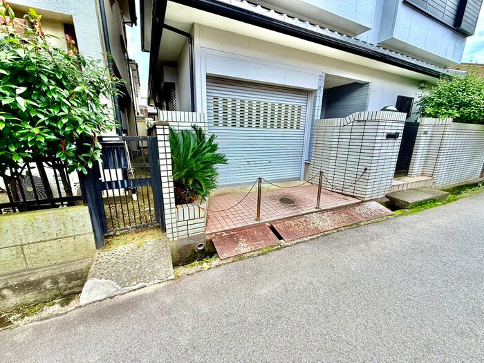 八幡三本橋一戸建の物件外観写真