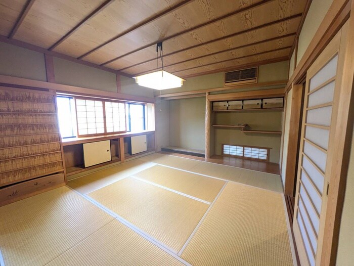 八幡三本橋一戸建の物件内観写真