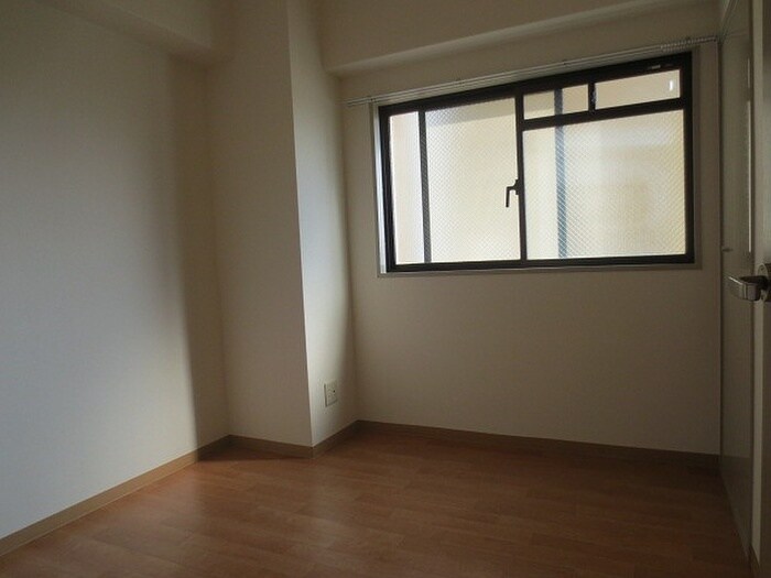 グランディ－ル湊川の物件内観写真