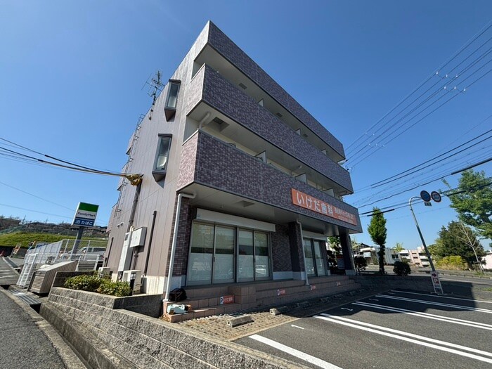 タカンドの物件外観写真