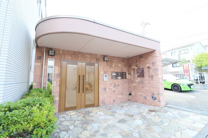 ハルコ－ト箕面の物件外観写真