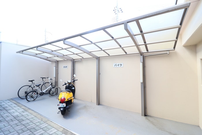 ハルコ－ト箕面の物件外観写真