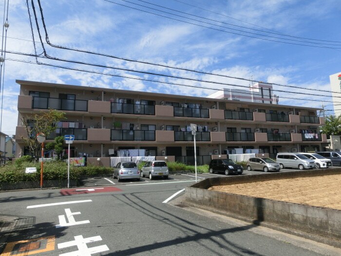 サンライズ青山の物件外観写真