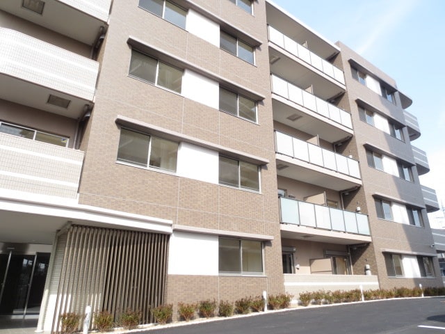 ブランドール東百舌鳥の物件外観写真