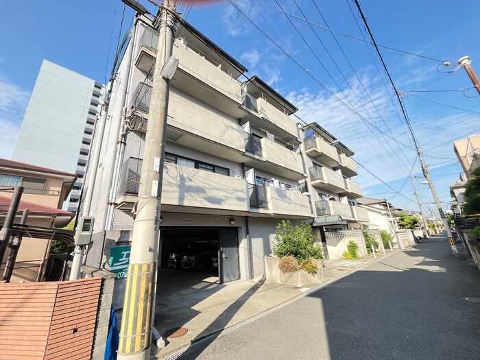 メゾン豊野Ａ棟の物件外観写真