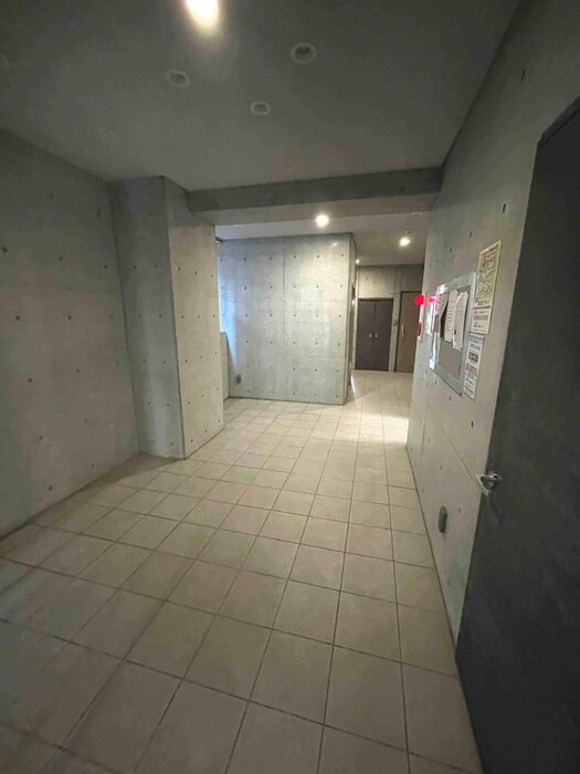 ベルシモンズ大阪港の物件外観写真