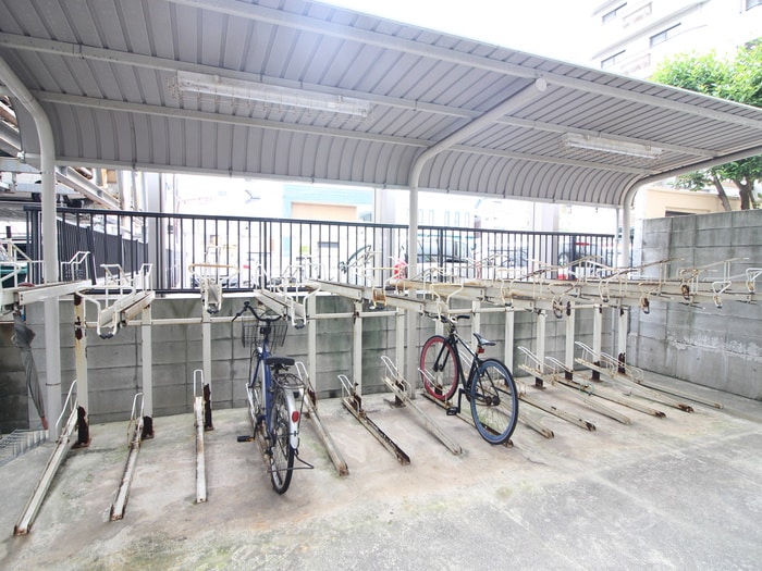 ベルシモンズ大阪港の物件外観写真