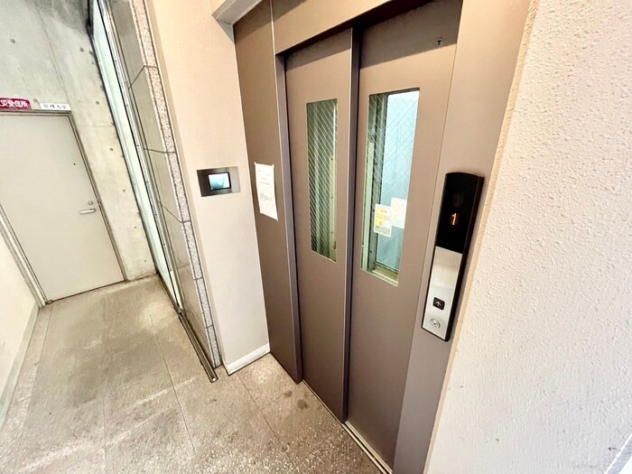 プラザ五条鴨川の物件外観写真