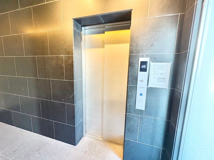 プラシード新町の物件外観写真