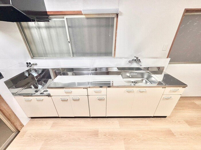 寝屋川市緑町貸家の物件内観写真