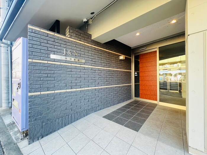 J&N三条神宮前の物件外観写真