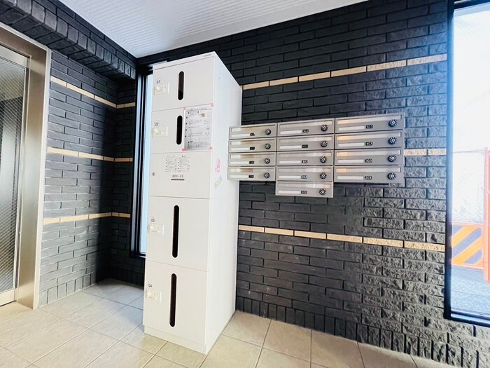 J&N三条神宮前の物件外観写真