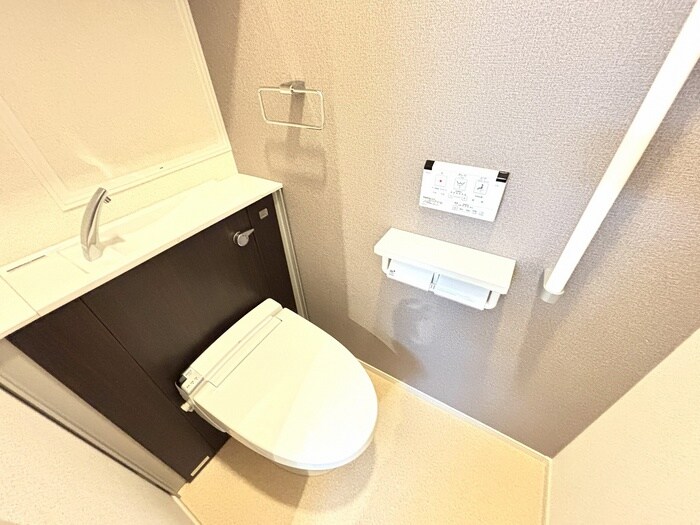 シャトーエレガントの物件内観写真