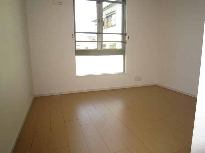 ソレイユ上野の物件内観写真