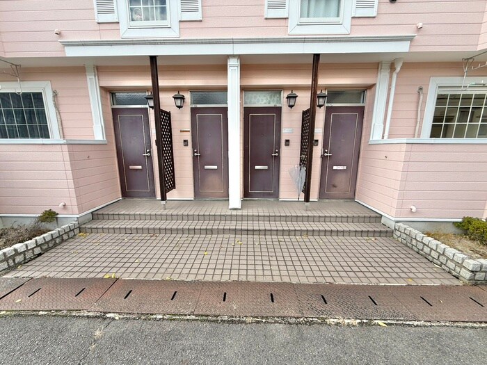 メゾン山城の物件外観写真