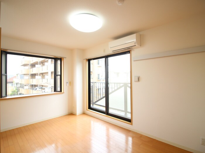 デュ－Ｎ・Ｈ新伊丹の物件内観写真