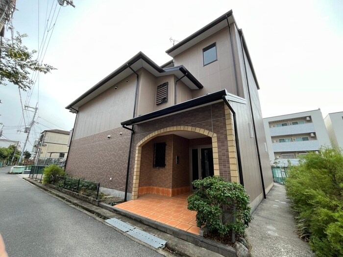 プリマベラの物件外観写真