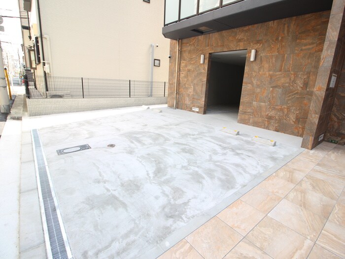 オズレジデンス今里NORTHの物件外観写真