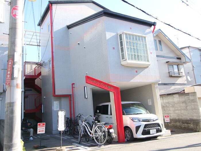 エレガントパレス豊中の物件外観写真