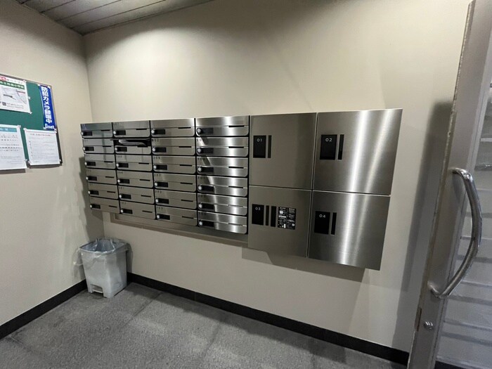 ＦＬＡＴ８の物件外観写真