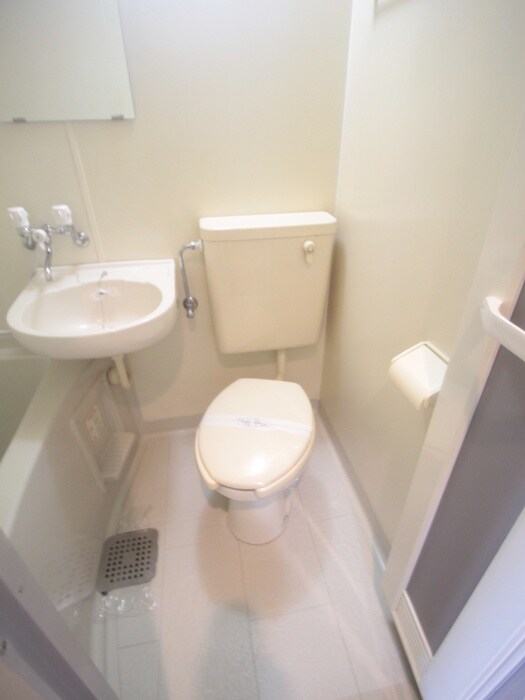 シャトレ下新庄の物件内観写真