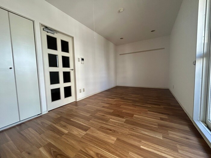 シャトレ下新庄の物件内観写真