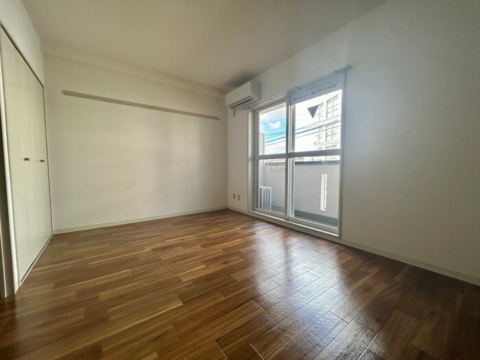 シャトレ下新庄の物件内観写真