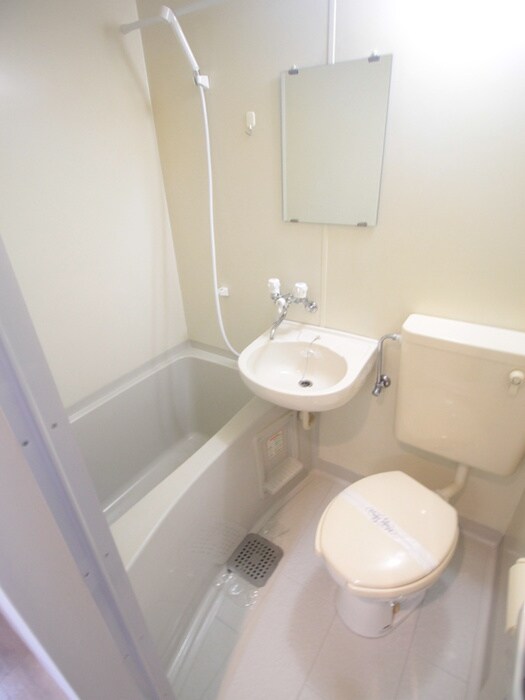 シャトレ下新庄の物件内観写真