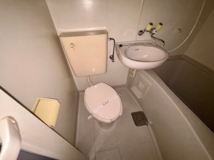 シャトレ下新庄の物件内観写真