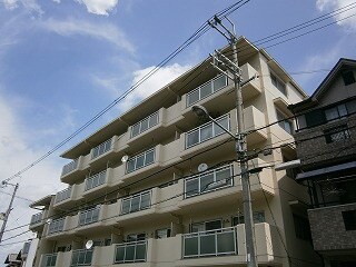 西尾ハイツの物件外観写真