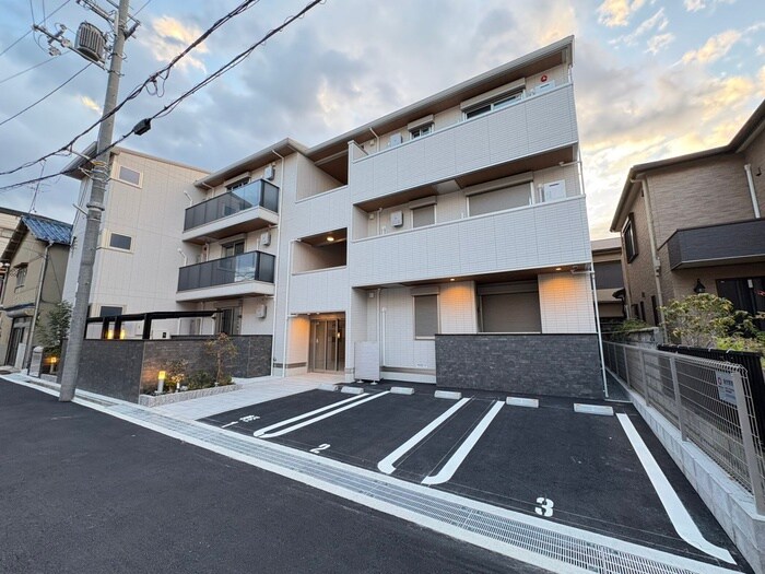 D-ROOM東花園の物件外観写真