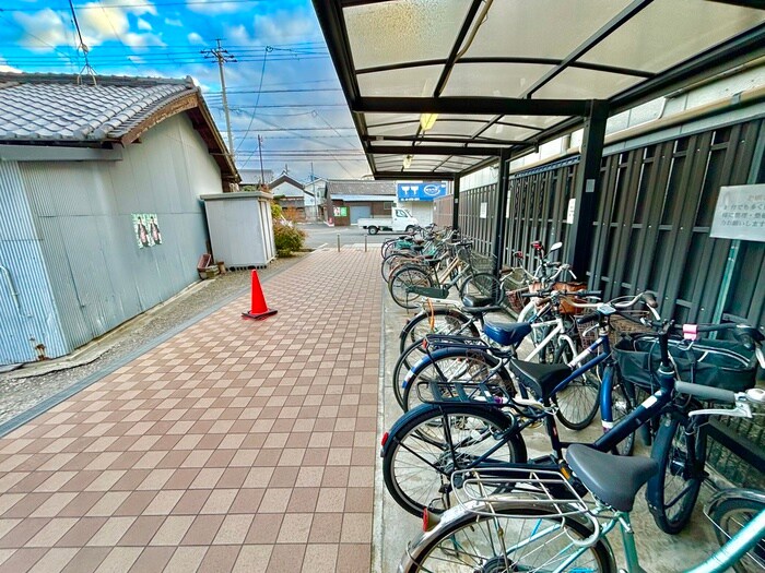 カーサファミールの物件外観写真