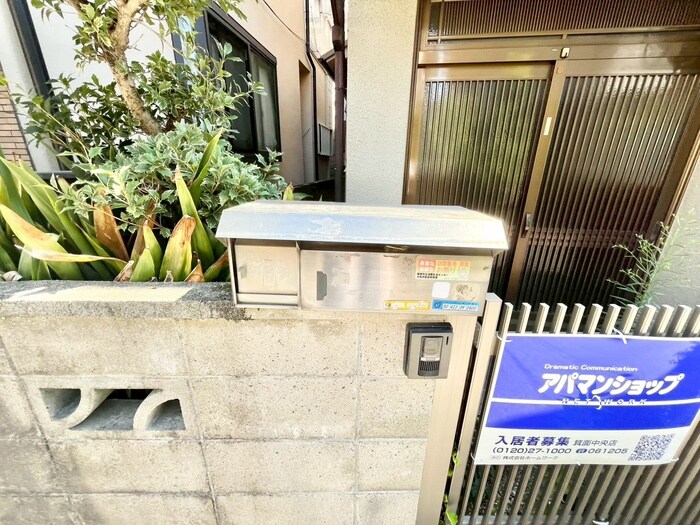 西小路三丁目貸家の物件外観写真