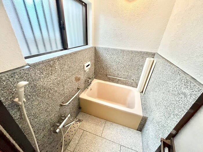 西小路三丁目貸家の物件内観写真