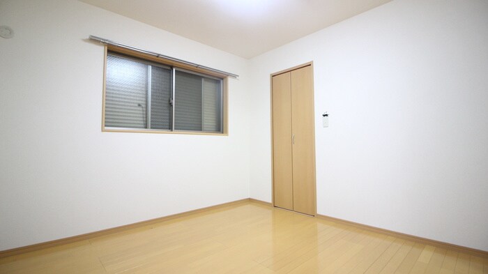 アム－ル・アベイユⅡの物件内観写真