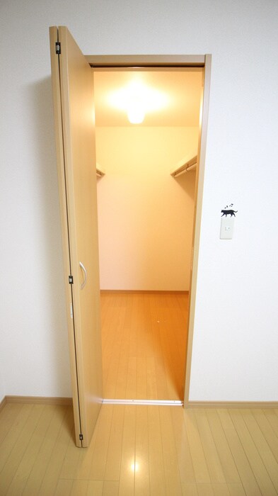 アム－ル・アベイユⅡの物件内観写真