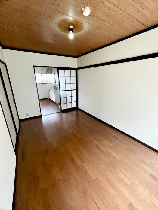 エスト北木の本の物件内観写真