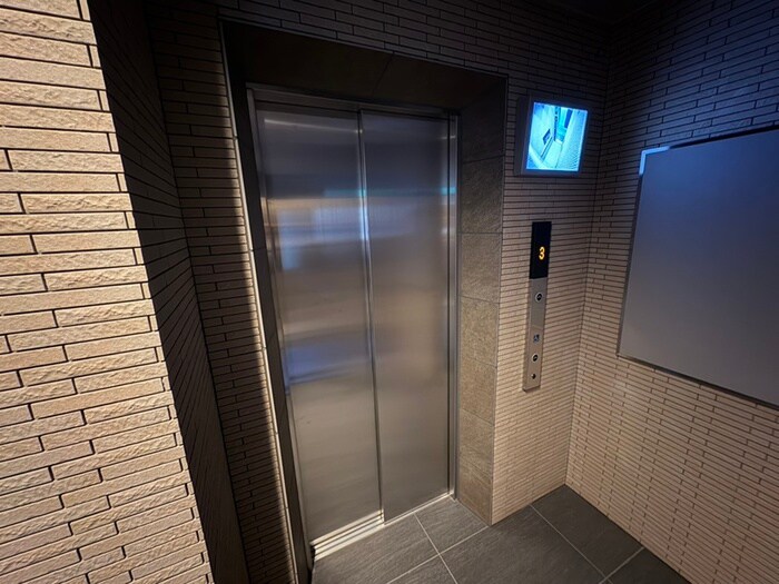 ﾌｧｰｽﾄﾌｨｵｰﾚ北大阪ﾘｱﾝ　(1301)の物件外観写真