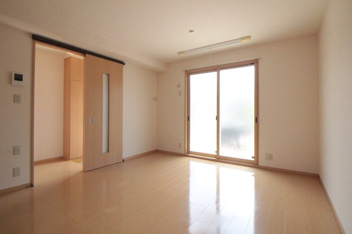 加藤タウンハウスＤ棟の物件内観写真