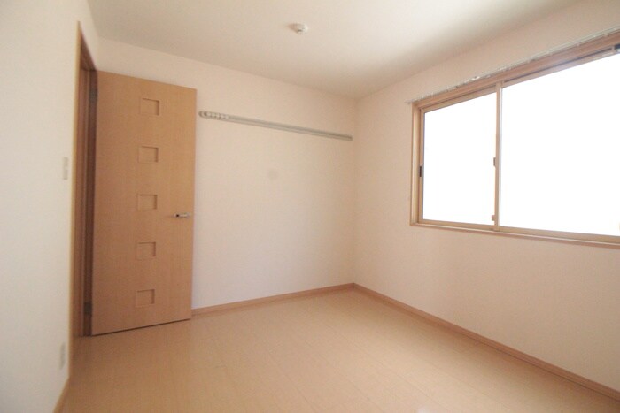 加藤タウンハウスＤ棟の物件内観写真