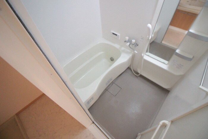 加藤タウンハウスＤ棟の物件内観写真