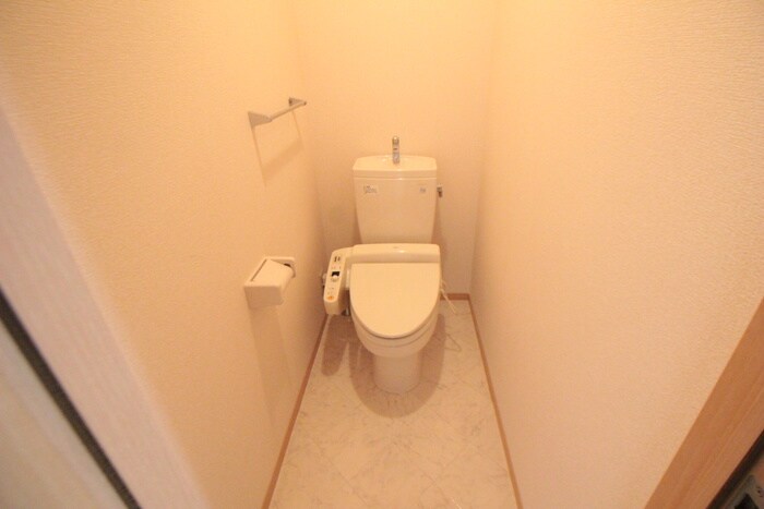 加藤タウンハウスＤ棟の物件内観写真