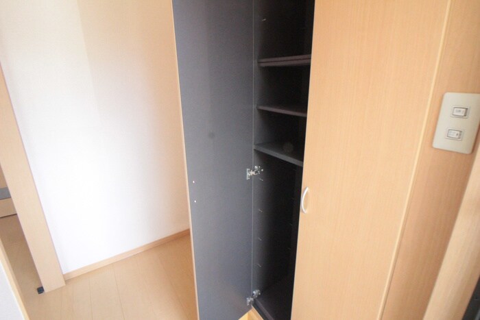 加藤タウンハウスＤ棟の物件内観写真