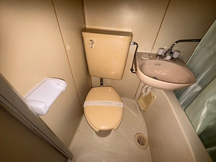 ﾌﾛﾝﾄ･ﾊﾟﾃﾞｨ･ﾌﾞﾘｯｸｽ(1－3F)の物件内観写真